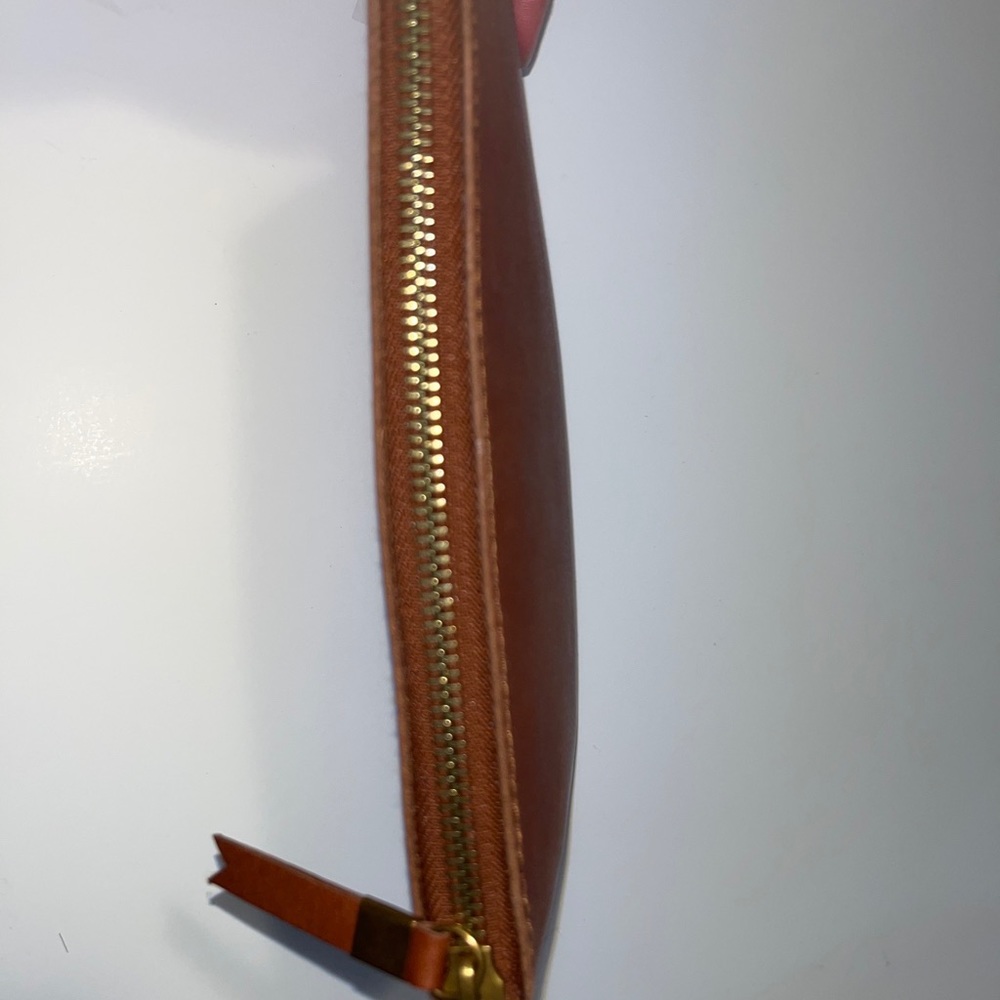Madewell leather “the pouch” clutch - Picture 7 of 13